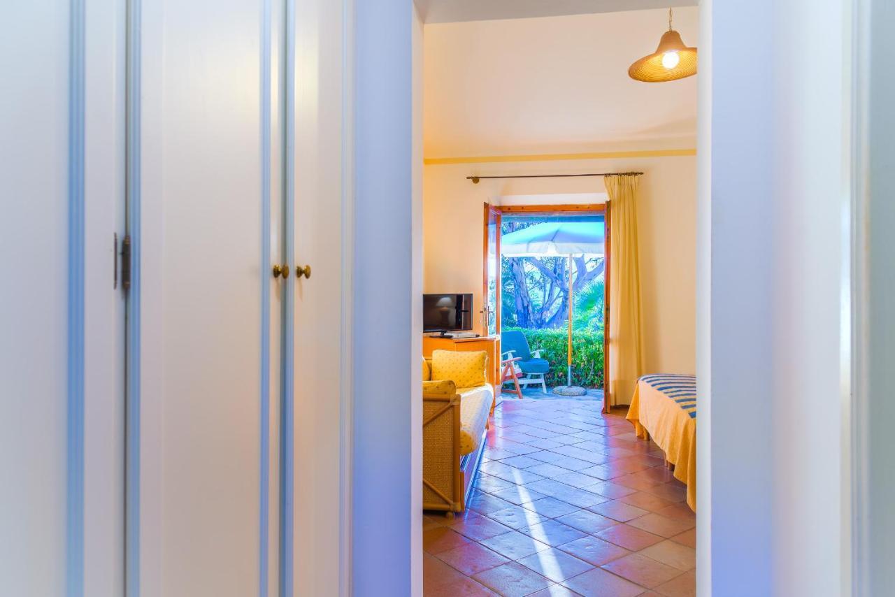 Hotel Villa Ottone Портоферрайо Екстер'єр фото