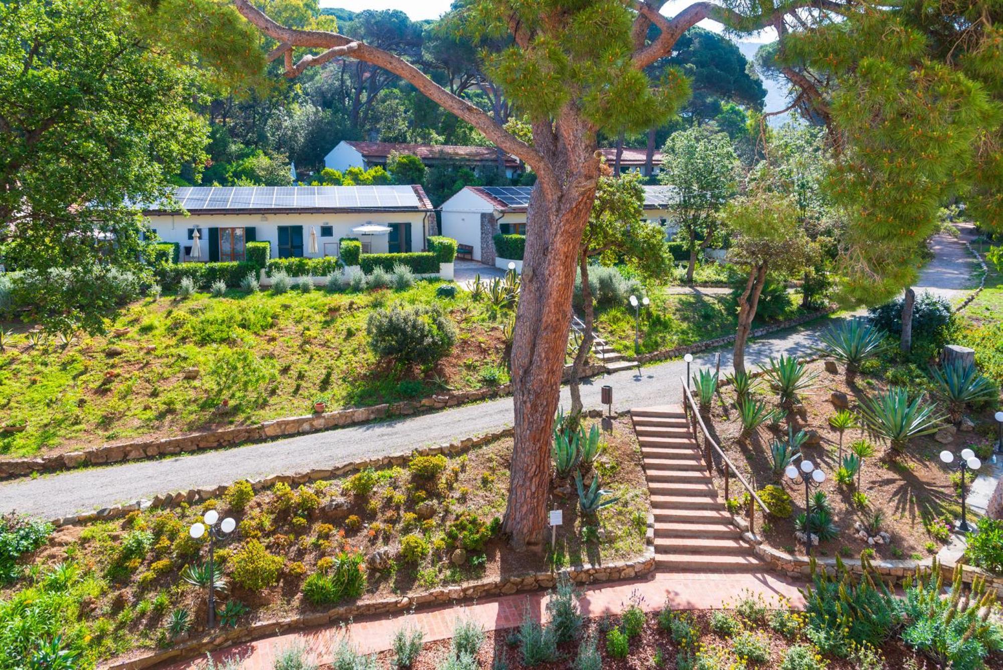 Hotel Villa Ottone Портоферрайо Екстер'єр фото